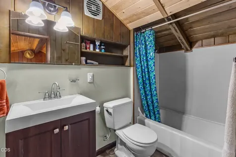 26104 SW Pine Drive Camp Sherman OR 97730