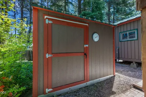 26104 SW Pine Drive Camp Sherman OR 97730