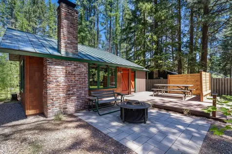 26104 SW Pine Drive Camp Sherman OR 97730