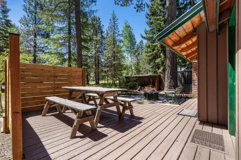 26104 SW Pine Drive Camp Sherman OR 97730