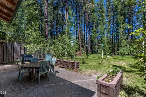 26104 SW Pine Drive Camp Sherman OR 97730