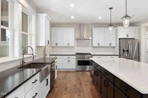 615 NW 89th Street Redmond OR 97756