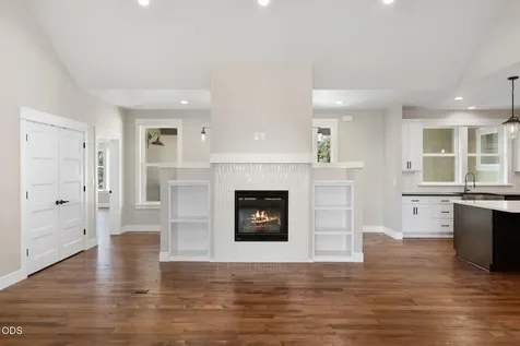 615 NW 89th Street Redmond OR 97756