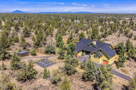 615 NW 89th Street Redmond OR 97756