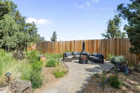 615 NW 89th Street Redmond OR 97756