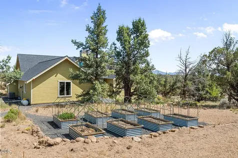 615 NW 89th Street Redmond OR 97756