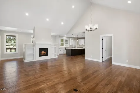 615 NW 89th Street Redmond OR 97756