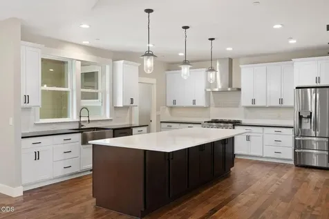 615 NW 89th Street Redmond OR 97756