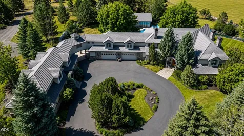 67480 Cloverdale Road Bend OR 97703
