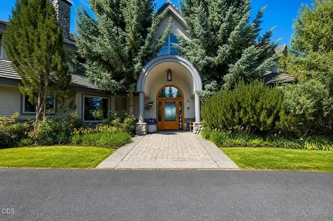 67480 Cloverdale Road Bend OR 97703