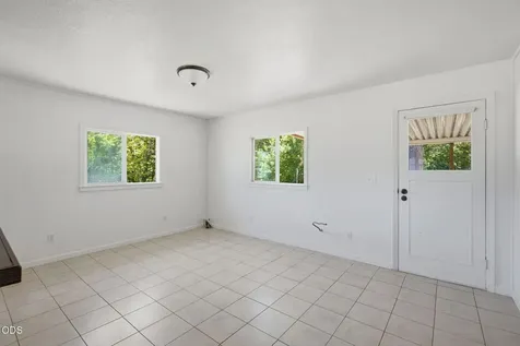 925 Meadow View Drive Williams OR 97544