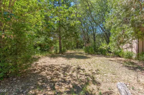 925 Meadow View Drive Williams OR 97544