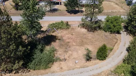 925 Meadow View Drive Williams OR 97544