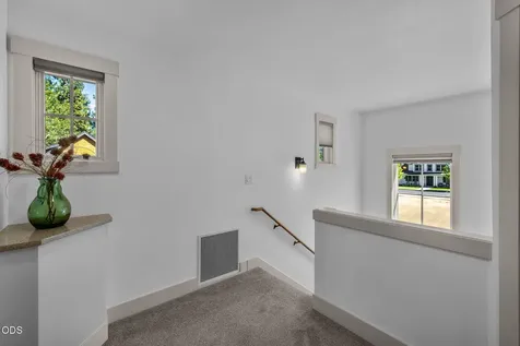 446 S Cottonwood Street Sisters OR 97759