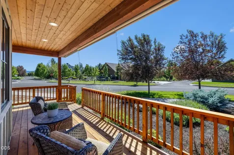 446 S Cottonwood Street Sisters OR 97759