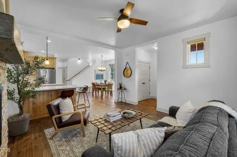 446 S Cottonwood Street Sisters OR 97759