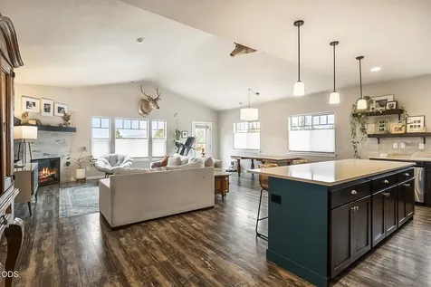 2788 SW 34th Street Redmond OR 97756
