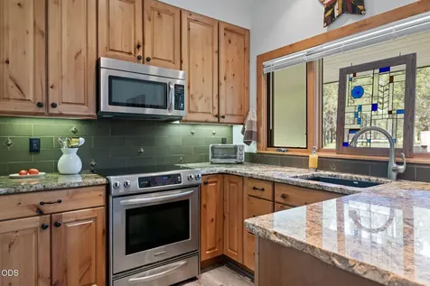 17733 Meadow House Court Sunriver OR 97707