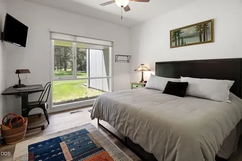 17733 Meadow House Court Sunriver OR 97707