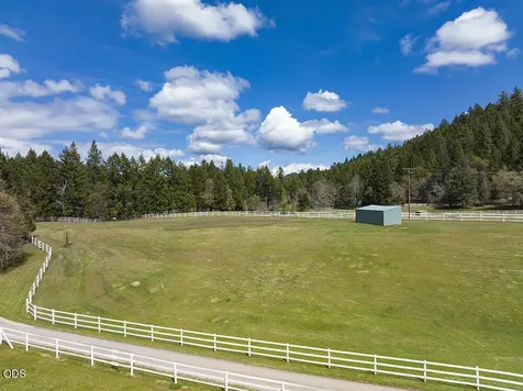 910 Reeves Creek Road Selma OR 97538