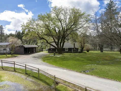 910 Reeves Creek Road Selma OR 97538