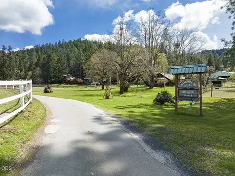 910 Reeves Creek Road Selma OR 97538