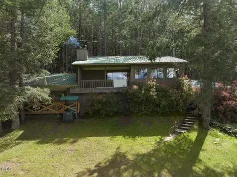 910 Reeves Creek Road Selma OR 97538