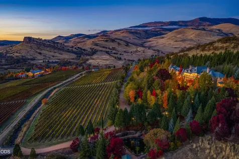 200 Belle Fiore Lane Ashland OR 97520
