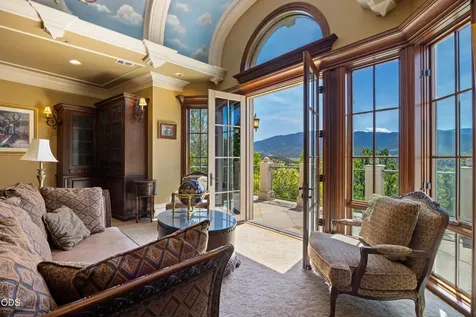 200 Belle Fiore Lane Ashland OR 97520
