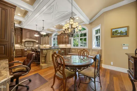 200 Belle Fiore Lane Ashland OR 97520