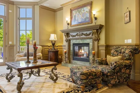 200 Belle Fiore Lane Ashland OR 97520