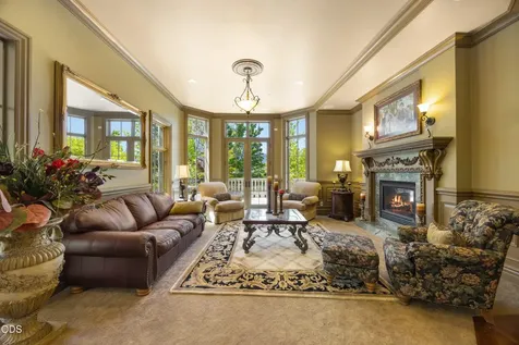 200 Belle Fiore Lane Ashland OR 97520