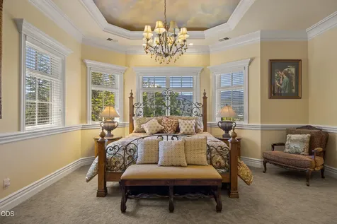 200 Belle Fiore Lane Ashland OR 97520