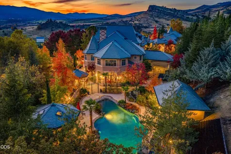 200 Belle Fiore Lane Ashland OR 97520