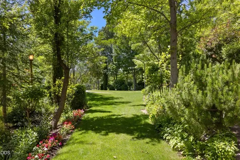 200 Belle Fiore Lane Ashland OR 97520