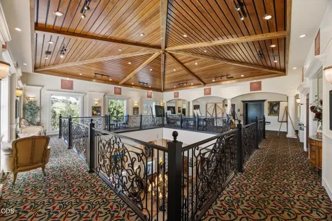 200 Belle Fiore Lane Ashland OR 97520