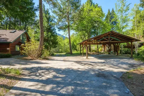 8501 Deer Creek Road Selma OR 97538