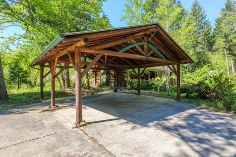 8501 Deer Creek Road Selma OR 97538