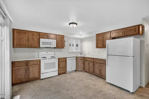 211 W Bolz Road Phoenix OR 97535