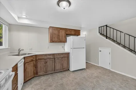 211 W Bolz Road Phoenix OR 97535