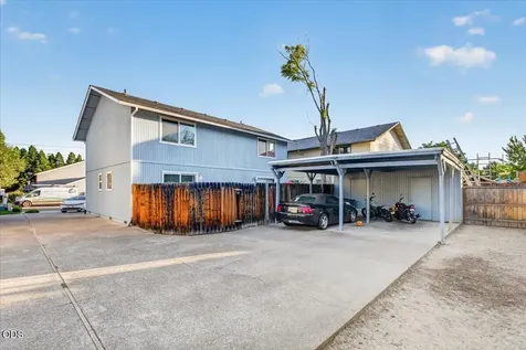 211 W Bolz Road Phoenix OR 97535