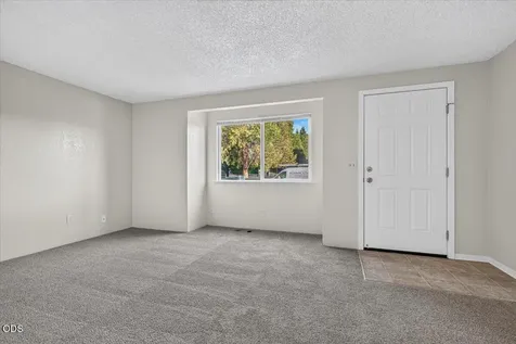 211 W Bolz Road Phoenix OR 97535