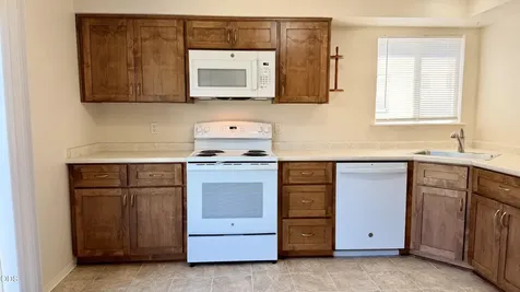241 W Bolz Road Phoenix OR 97535