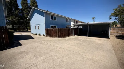 241 W Bolz Road Phoenix OR 97535