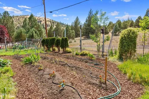 208 Adam Canyon City OR 97820