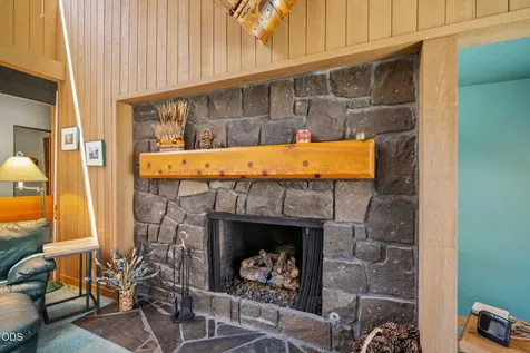 57218 Island Road Sunriver OR 97707