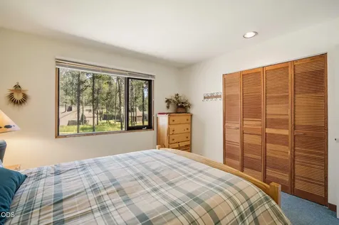 57218 Island Road Sunriver OR 97707