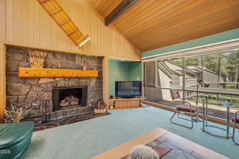57218 Island Road Sunriver OR 97707