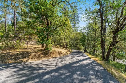 3620 Demaray Drive Grants Pass OR 97527