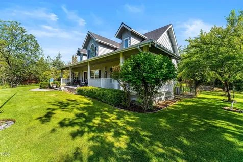 3620 Demaray Drive Grants Pass OR 97527